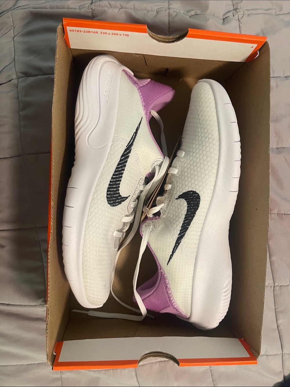 Nike Women's Flex Experience RN 11 NIB